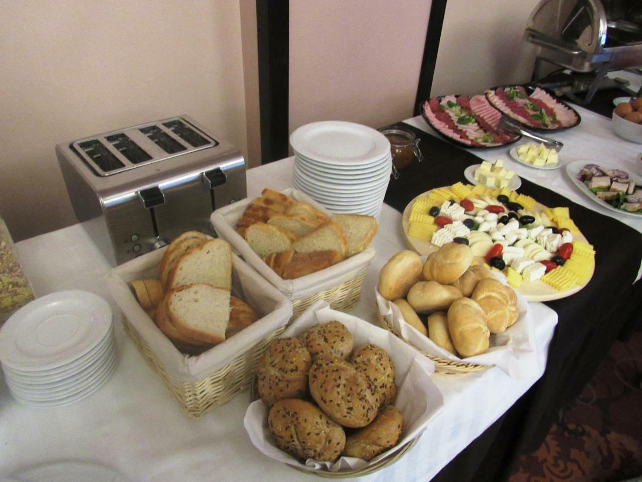 Hotel Roberts سيبيو المظهر الخارجي الصورة